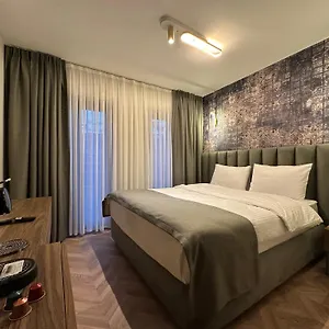 Iris Istanbul